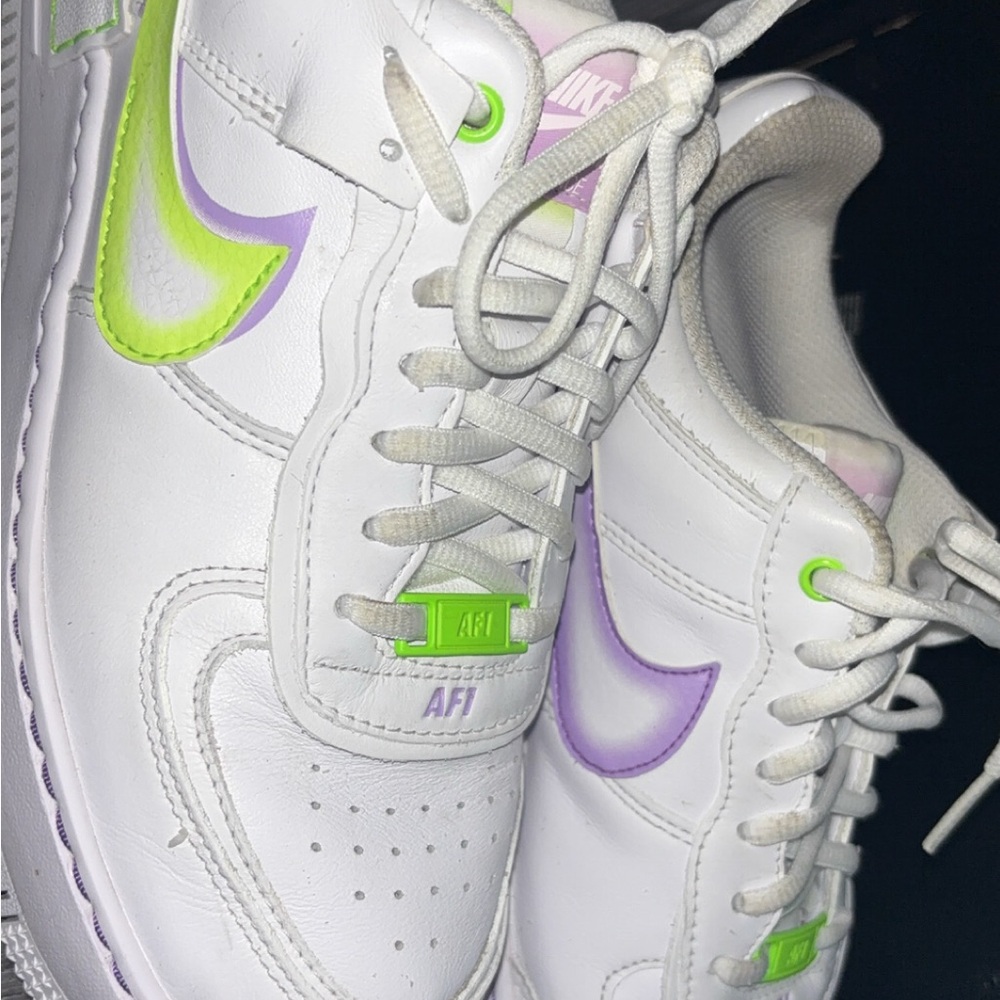 Nike Air Force 1’s - Picture 2 of 5